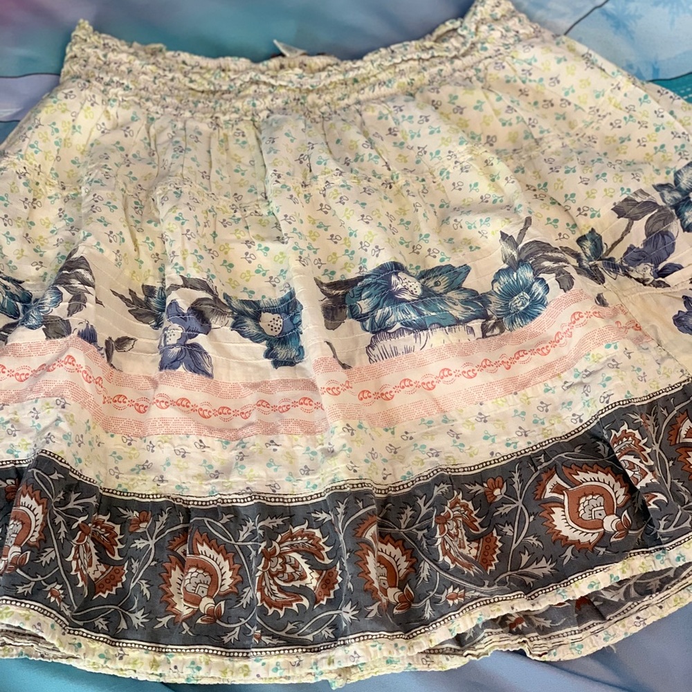 Unique Knee Length Skirt